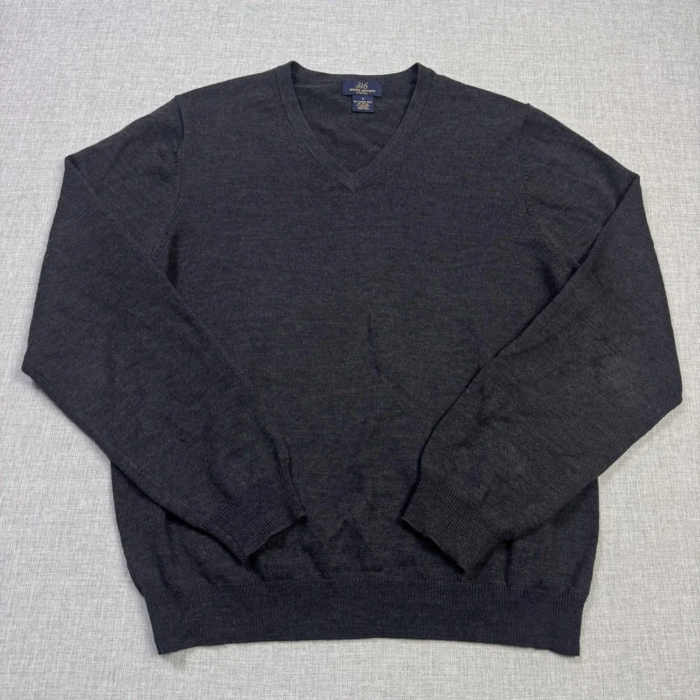 Brooks Brothers 346 Sweater Pullover Mens Small Gray V-Neck Merino Stretch